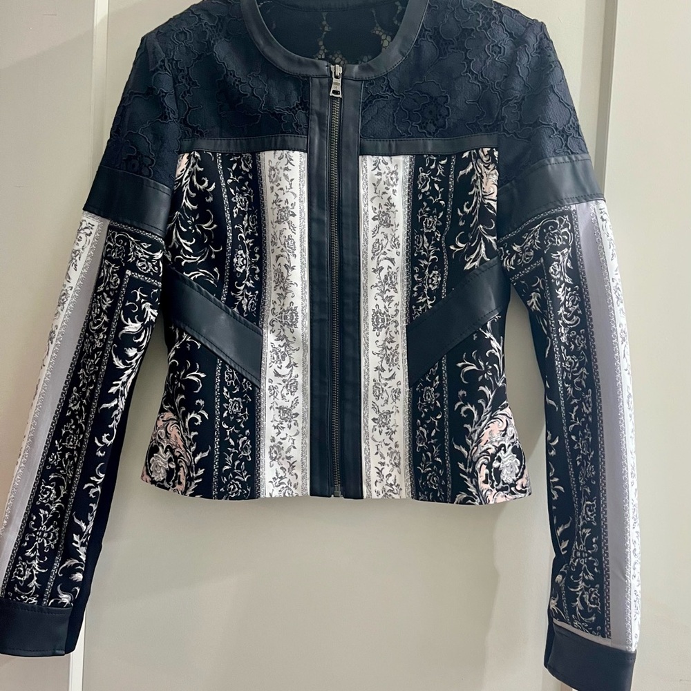 BCBGMaxAzria Black and White Patterned Blazer